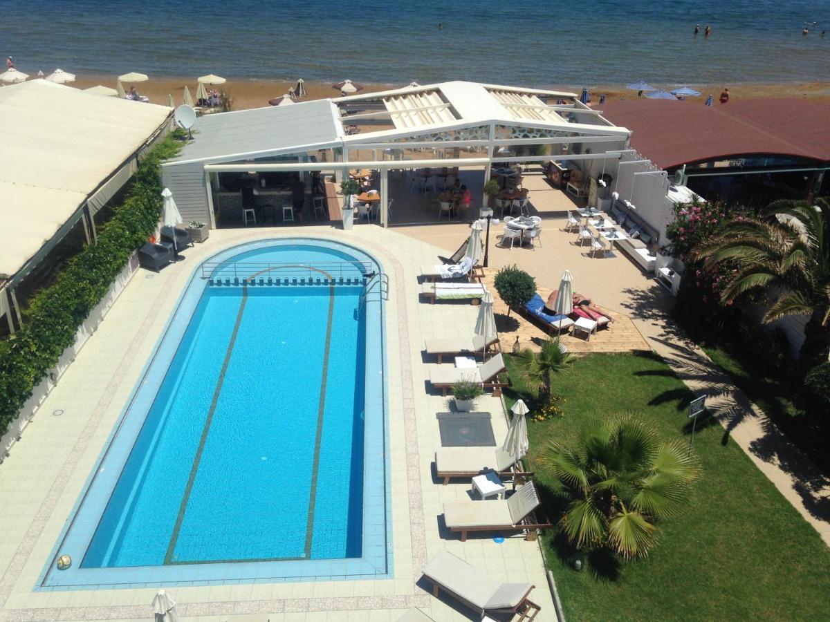 Tropicana Beach Resort Stalós Exteriör bild